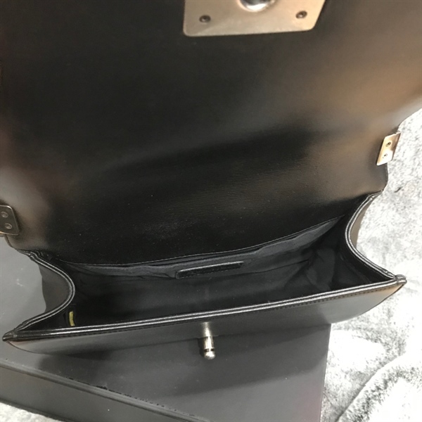 Túi Chanel Boy đen +