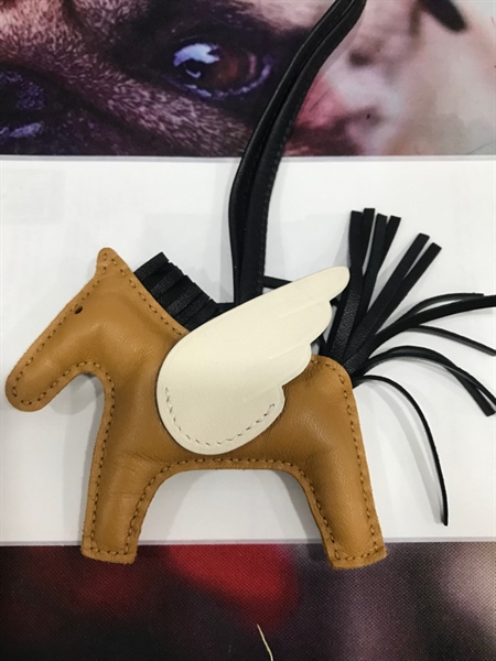 Charm Hermes Ngựa Cánh+