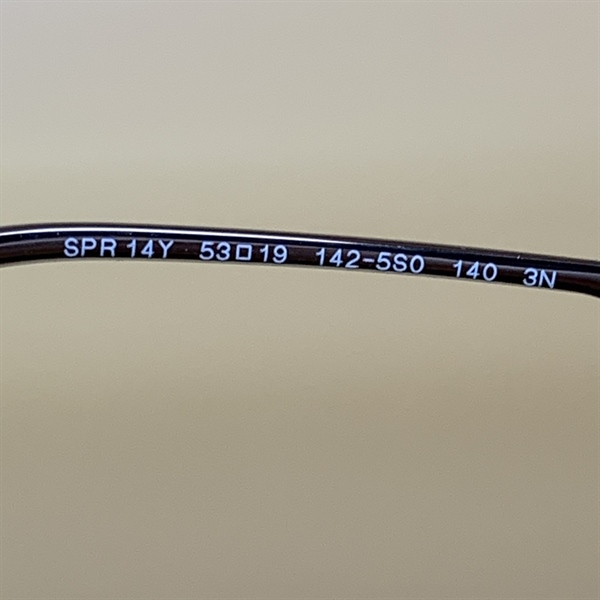 Kính Prada trắng gọng kim loại KG+