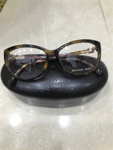 Kính Michael Kors Gọng Nâu Vàng KG+