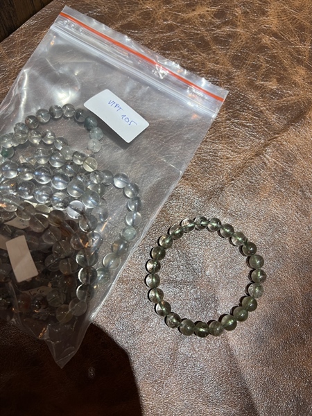 Vòng tay thạch anh ưu linh trong suốt 4 li +