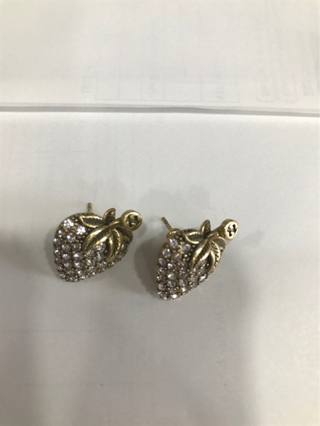 Bông Tai GG Trái Dâu+