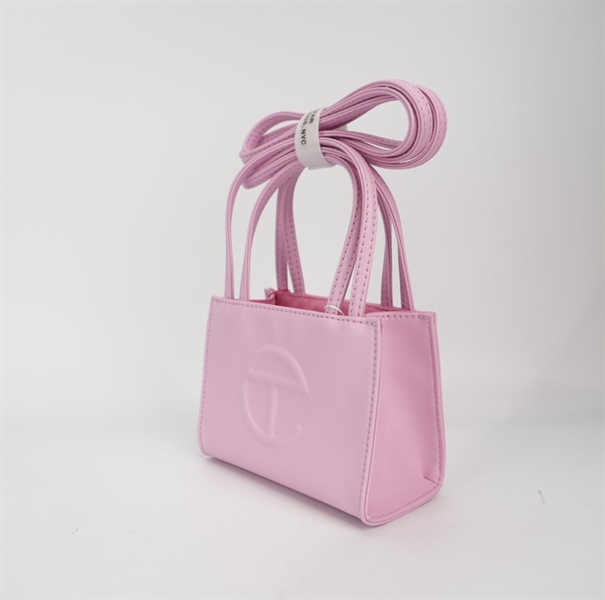 Túi TELFAR màu hồng nhạt KG+