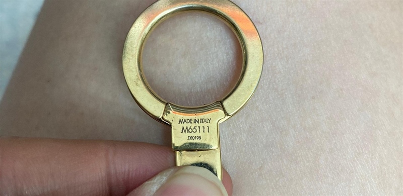 Charm LV vàng hoa +