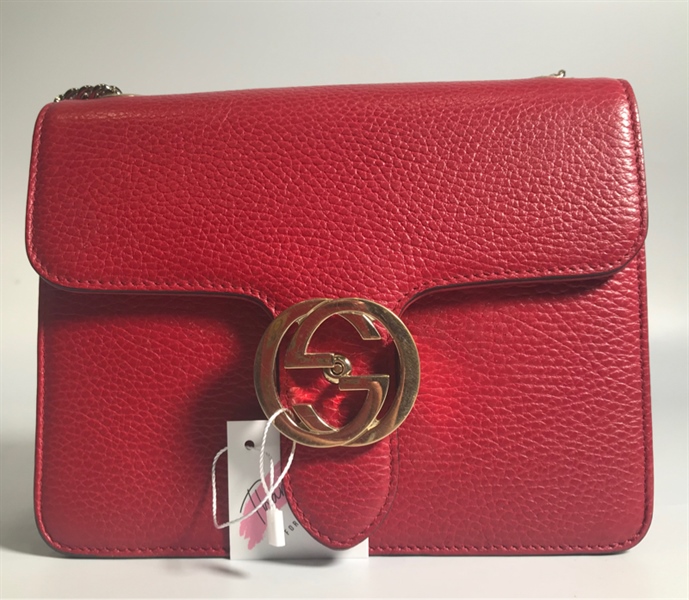 Túi GC đỏ khoá vàng