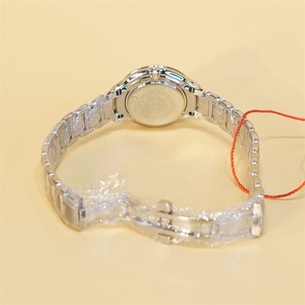 Đồng hồ nữ Citizen bạc mặt trơn KG+