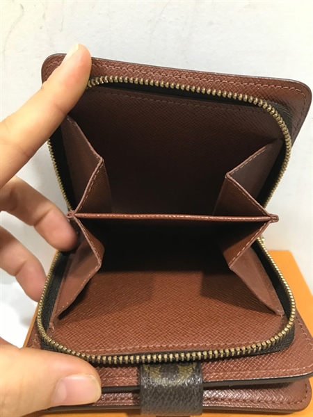 Ví LV Passport Hoa Nâu+