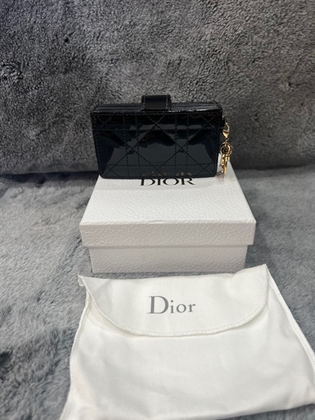 Ví Dior đen bóng KG+
