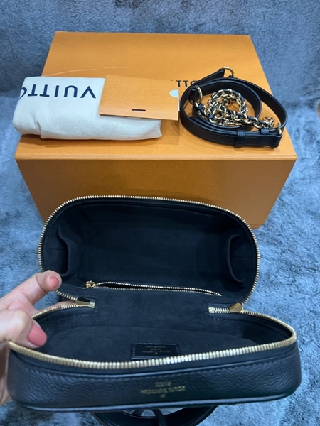 Túi LV Vanity đen kèm ổ chìa KG+