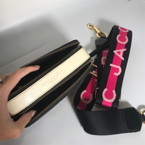 Túi Marc Jacobs chữ nhật KG+