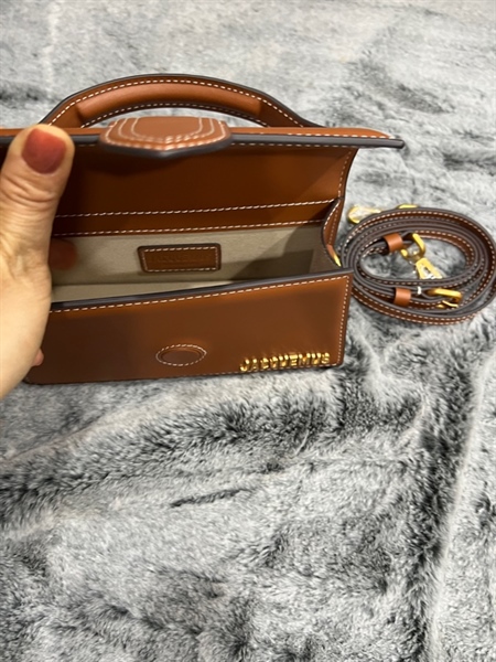 Túi Jacquemus nhỏ màu nâu KG+