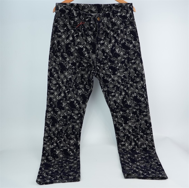 Quần LV đen in hoạ tiết logo KG+