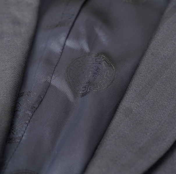 Áo vest versase đen sọc ánh kim KG+