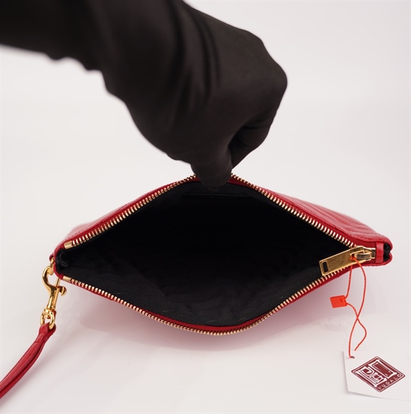 Túi Clutch YSL đỏ logo vàng KG+