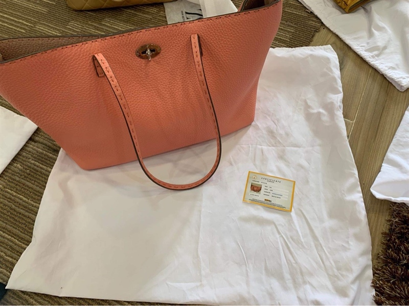 Túi Tote Fendi Hồng KG+