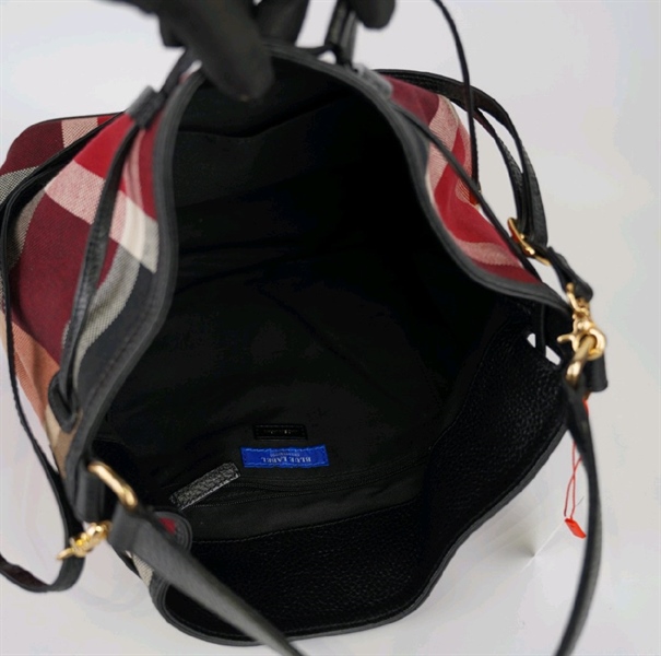 Túi Blue Label ô vuông đen phối đỏ KG+