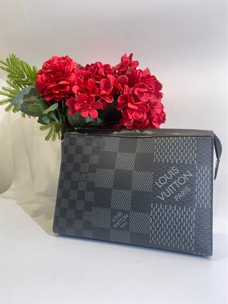 Túi LV Clutch