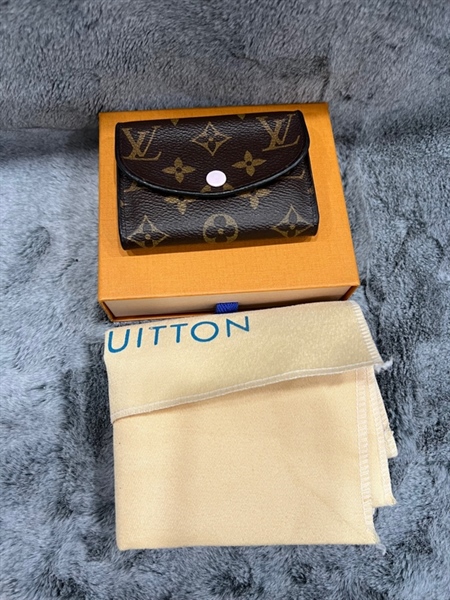 Ví card LV nút hồng lòng hồng KG+