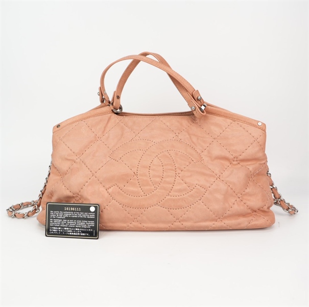 Túi Chanel màu nude TB +