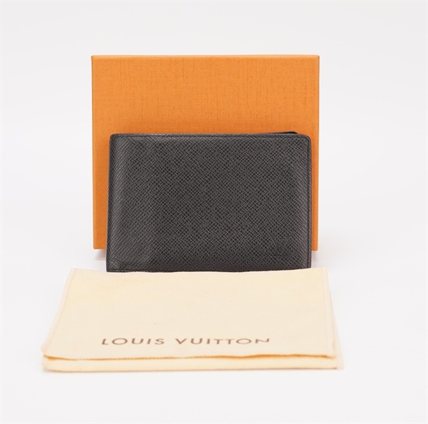 Ví LV gập 2 vân đen size 12cm +