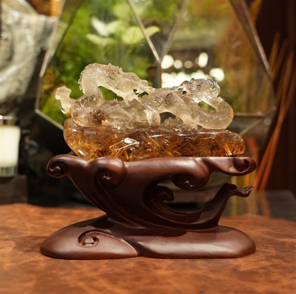 Tác phẩm rồng hoa thị tóc vàng 324796