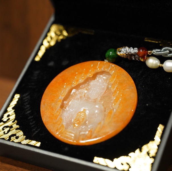 Mặt cẩm huyết 382767 +