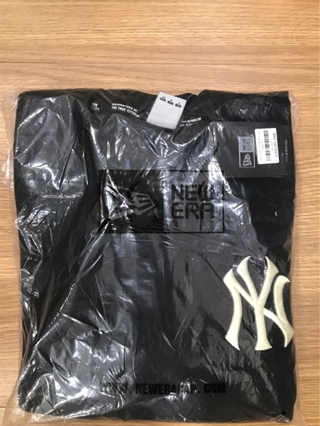 Áo NY Màu Đen Chữ Trắng KG+