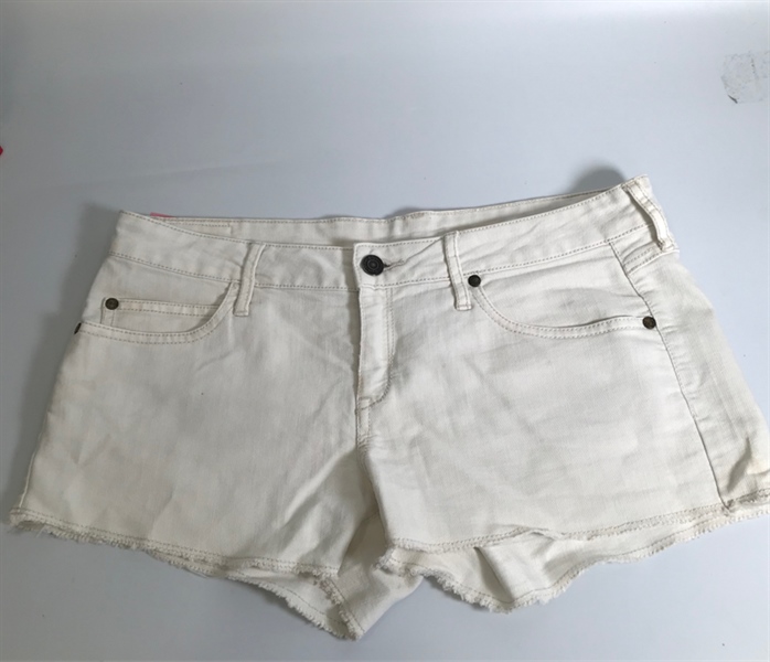 Quần đùi jean trắng mango KG+