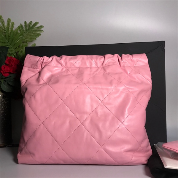Túi Chanel hồng có pound +