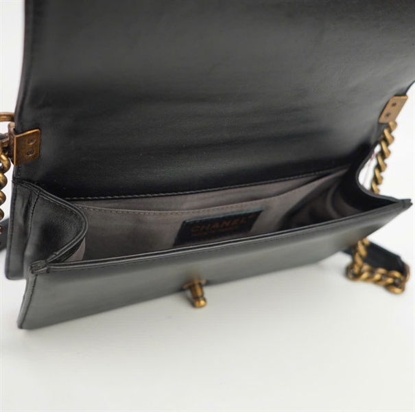 Túi Chanel đen size 24 ++