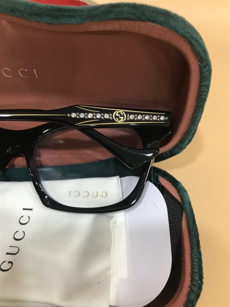Kính GG đen đính đá KG+