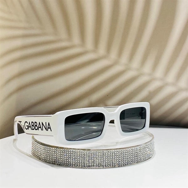 Kính Dolce trắng KG+