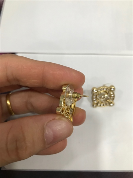 Bông Tai Chanel Vàng+