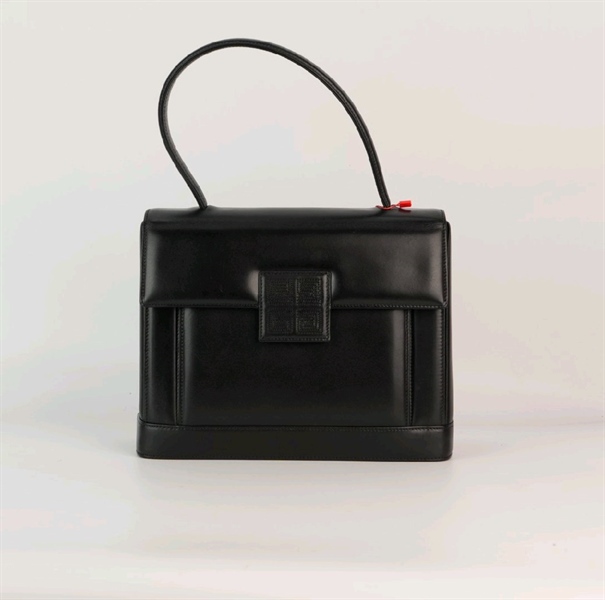 Túi Givenchy màu đen KG+