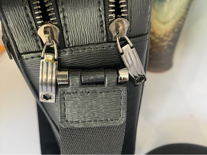 Túi Mont Blanc đen KG+