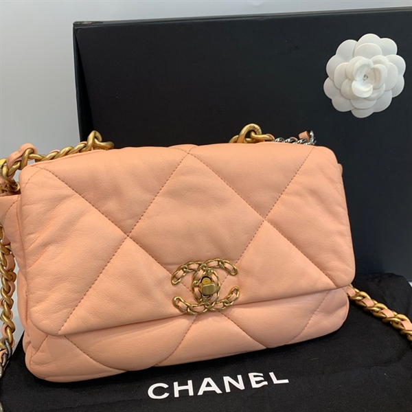 Túi Chanel C19 da cừu màu nude +