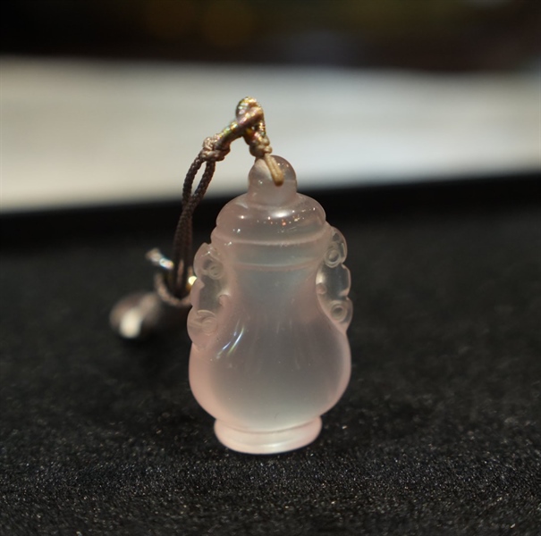 Thanh tịch bình thạch anh hồng sao 328596 +