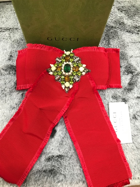 Cài Áo GG Nơ Đỏ+