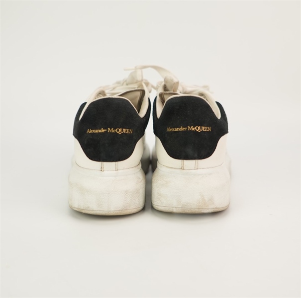 Giày Alexander McQueen trắng size 35 KG