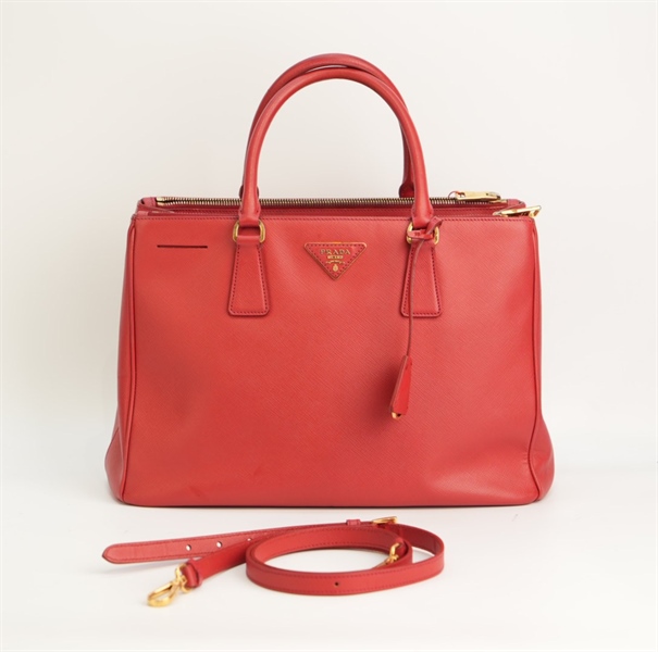 Túi Prada đỏ KG+