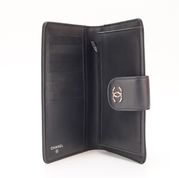 Ví Chanel đen size 18cm +