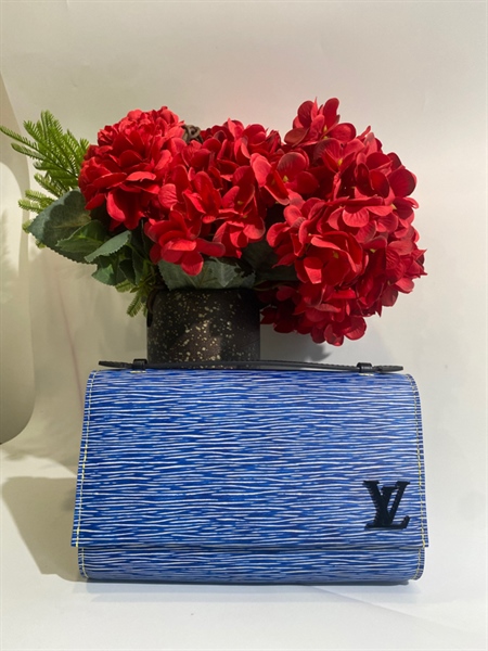 Túi LV xanh logo nổi KG+