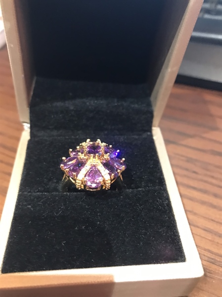 Nhẫn đeo tay đá tím +