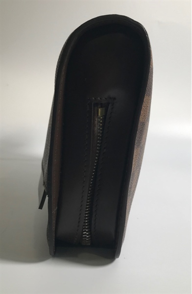 Ví LV Cluck ô vuông Kg+