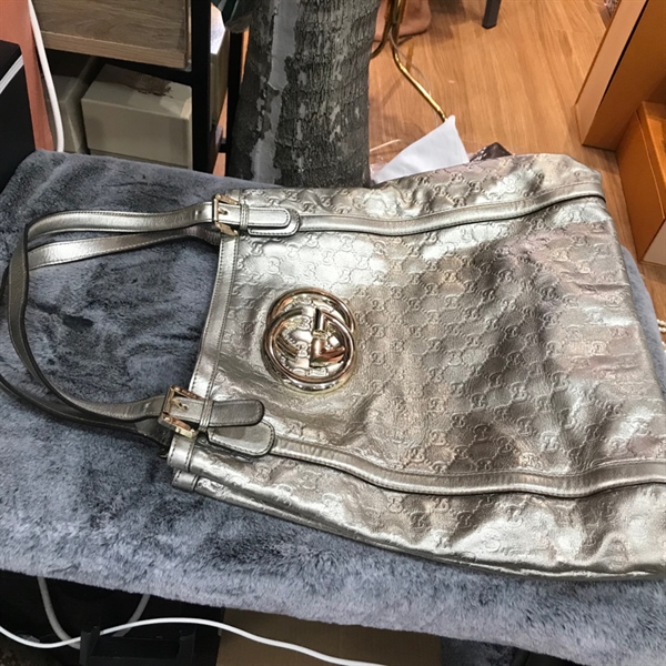 Túi xách GG màu bạc+