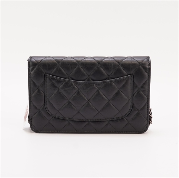 Túi Chanel ô vuông đen gắn charm hoa size 18cm KG+