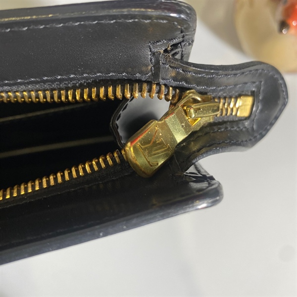 Túi LV Clutch da đen +5