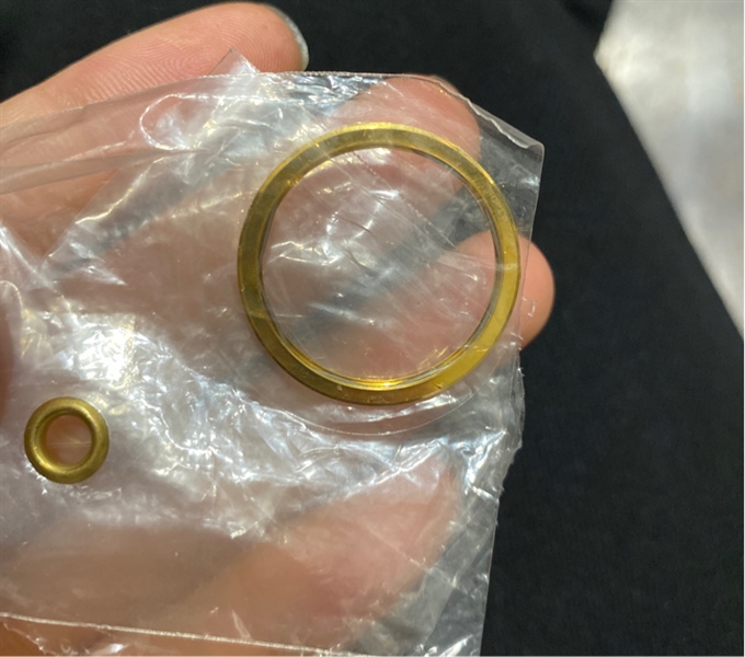 Đồng hồ Fendi đen vàng