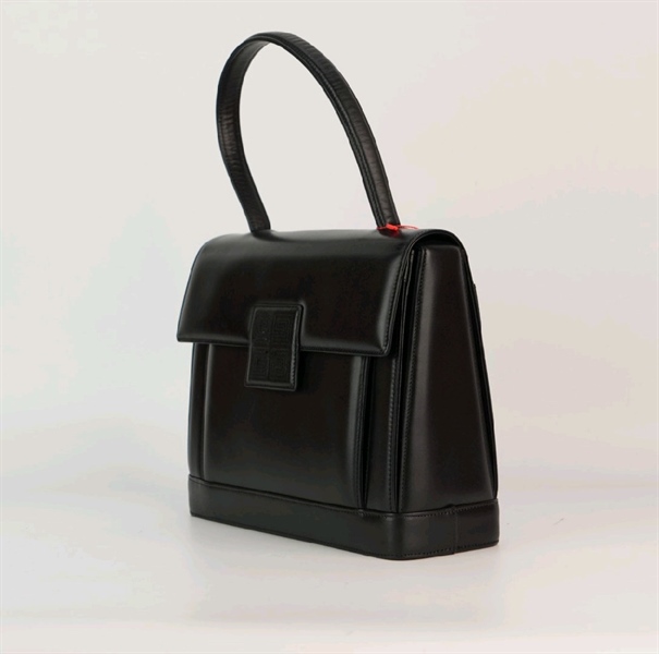 Túi Givenchy màu đen KG+