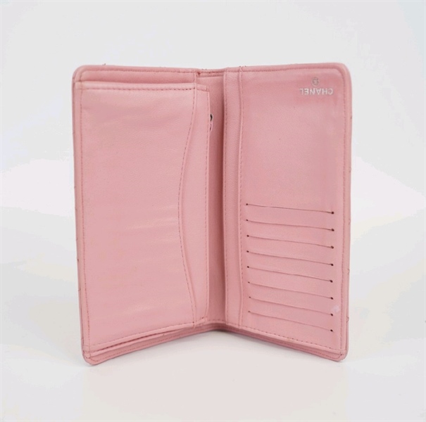 Ví Chanel màu hồng +